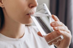 Pode tomar colágeno com água quente?